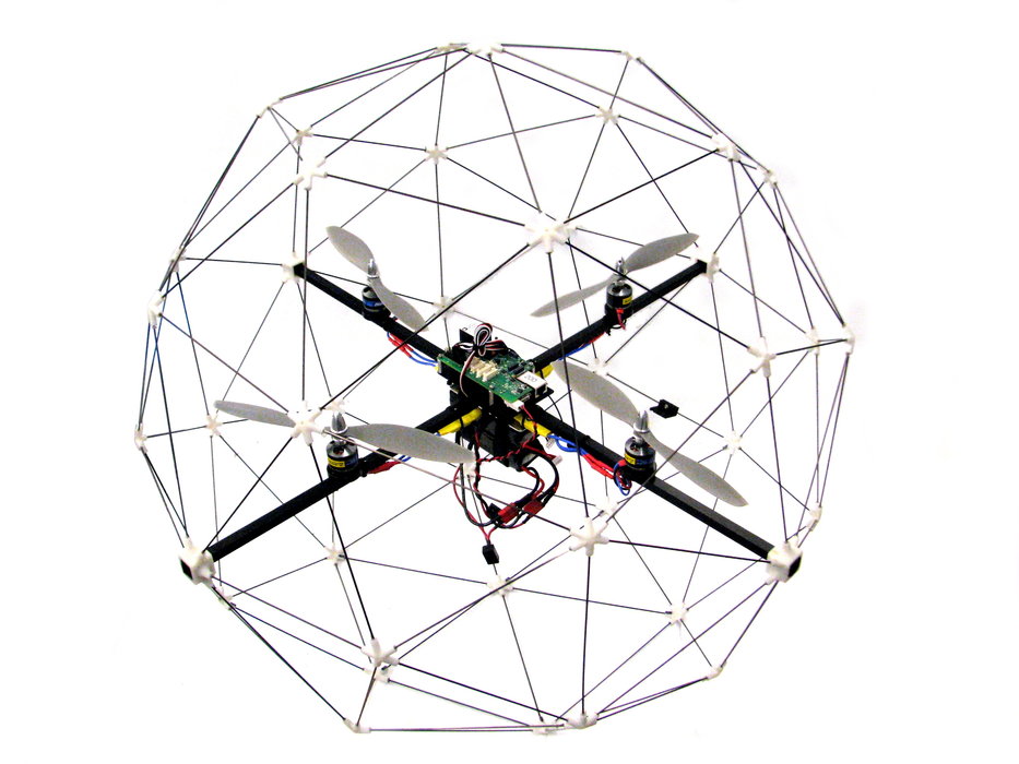 L’utilisation de MapleSim pour la modélisation des drones fournit des perspectives et des options inaccessibles aux outils traditionnels